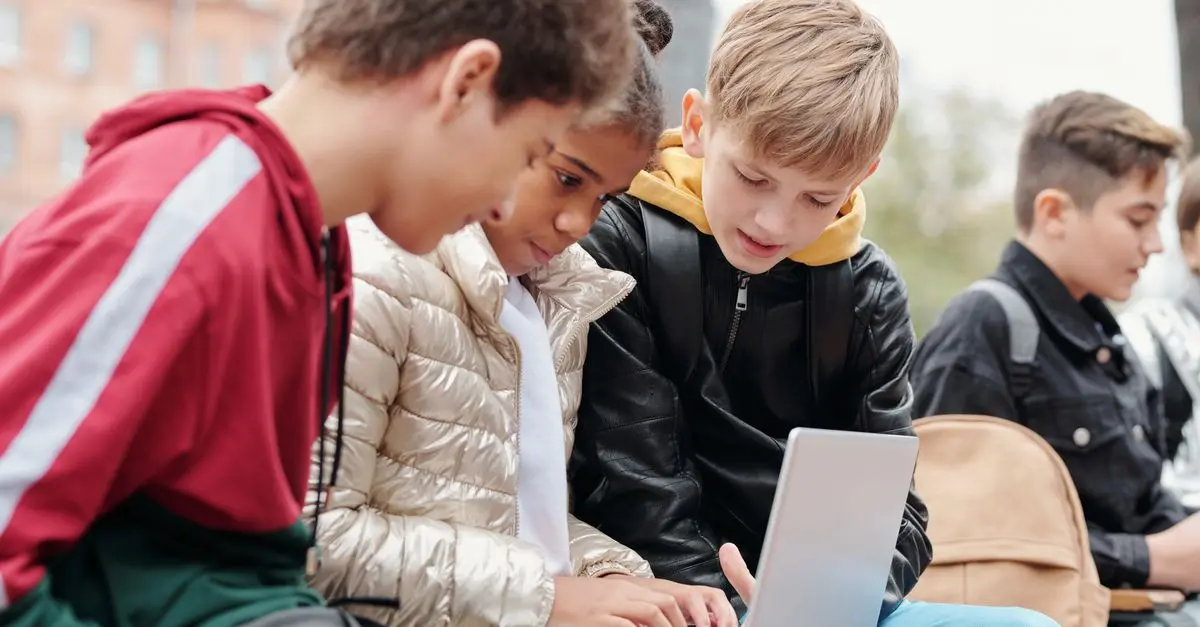 Les meilleures plateformes d'épargne collaboratives pour enfants